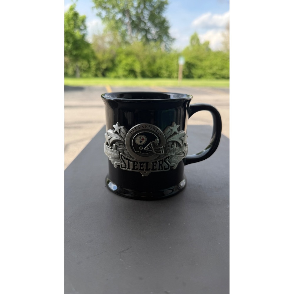 Pittsburgh Steelers NFL Black Ceramic Coffee Mug with Metal Pewter Emblem 3D